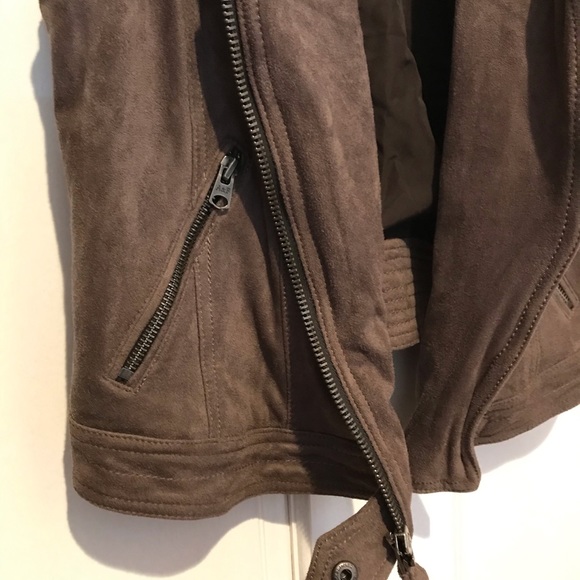 Abercrombie brown suede vest (new with tags) - Picture 2 of 5